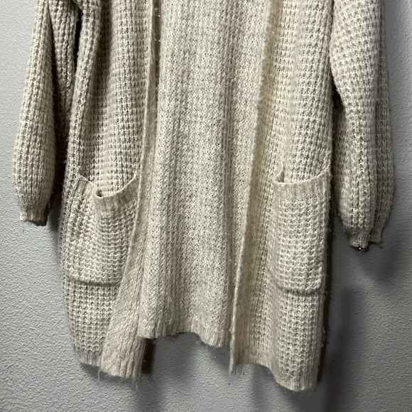 American Eagle Knit Cardigan - Picture 3 of 12